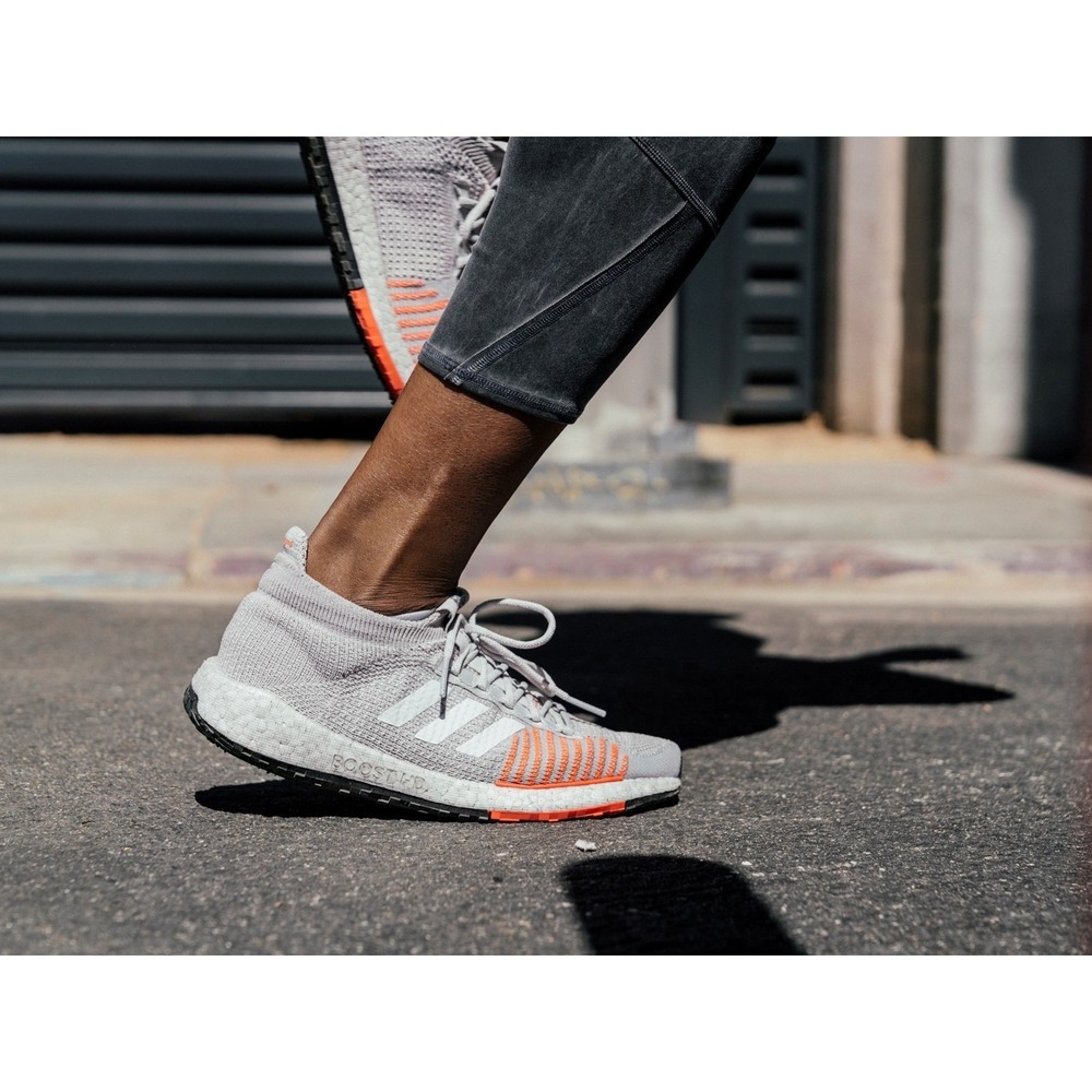 Adidas PulseBoost HD FU7342 Women SZ 5 Mesh Athletic Running Shoes Gray & Coral - Picture 2 of 16